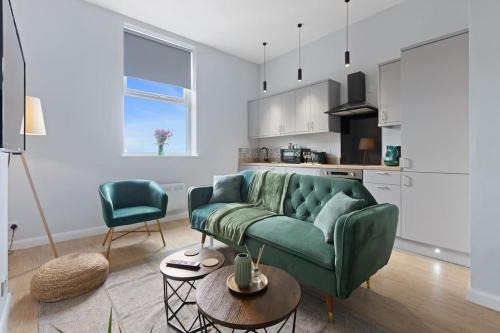 Mapperley Apartment | Modern Apartment Spacious Double Bed Off Road Parking Suite 8