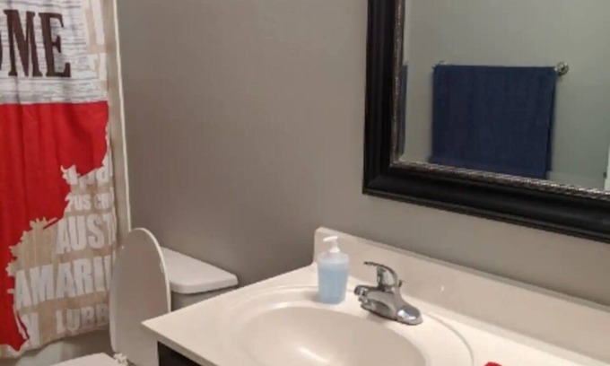 Edinburg Apartment | Modern Apt B · 2 Bedrooms/2 Bathrooms — Great Location!