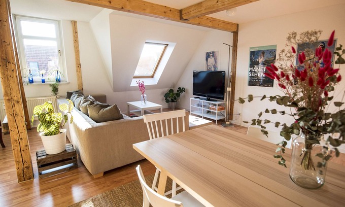 Andreasvorstadt Apartment | ★ Modern & Bright 80m2 Maisonette Loft + Balcony ★