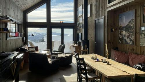 Rauland House | Modern Cabin With Mountain Views In Rauland