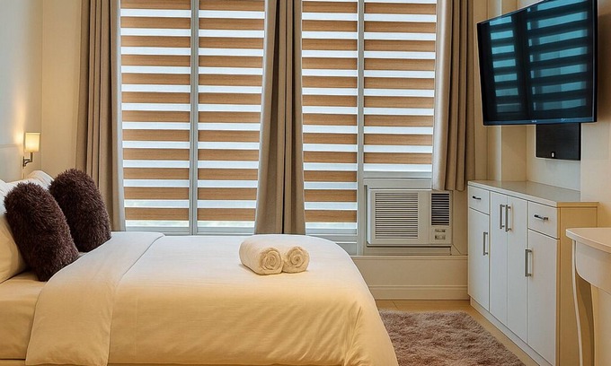 Don Bosco Condo | “Modern Cozy Unit with Balcony & Fast Wi-Fi – Near SM Bicutan”