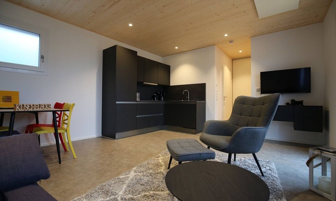 Lauterhofen Apartment | Modern furnished vacation home on the first floor (50sqm) with terrace and garden area