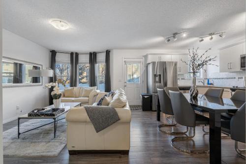 Southwest Calgary House | Modern House with Private Backyard & Fireplace