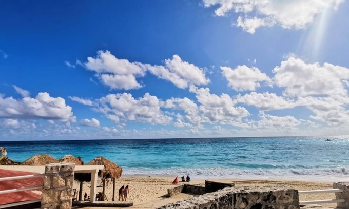 Zona Hotelera Villa | Modern & Large Villa Located On Caribbean Beach