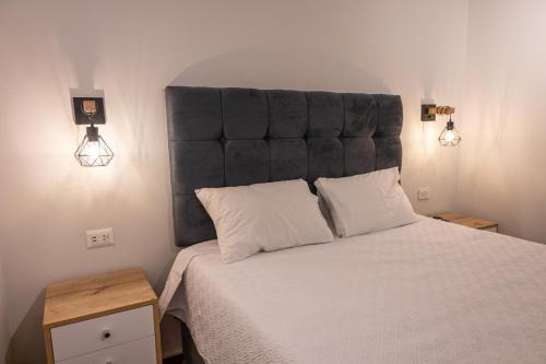 Santa Cruz Apartment | Modern loft in front of the boardwalk and the sea
