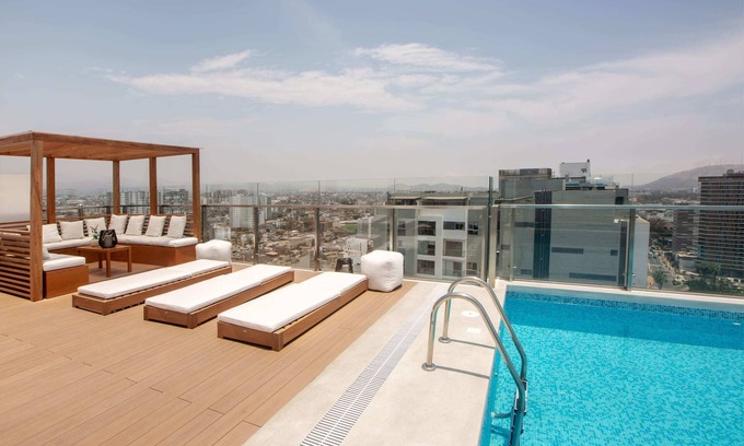 Barranco Apartment | Modern Lofts in Grau Building by Wynwood-House