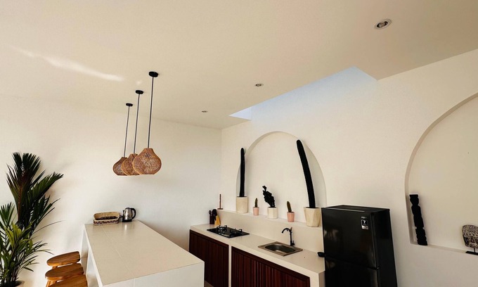 Pererenan Villa | Modern & Luxury 3BR villa with tropical vibes