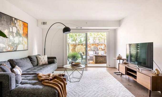 University Heights Apartment | Modern Menlo Park Apartment Nr Stanford University & Hospital