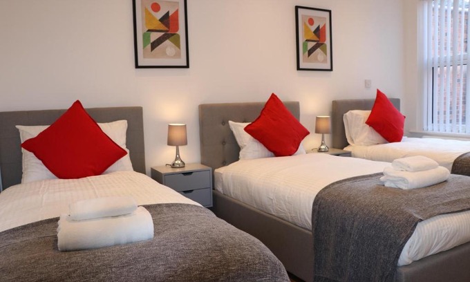 Stoke-on-Trent Apartment | Modern Newgate Apartments - Convenient Location, Close to All Local Amenities