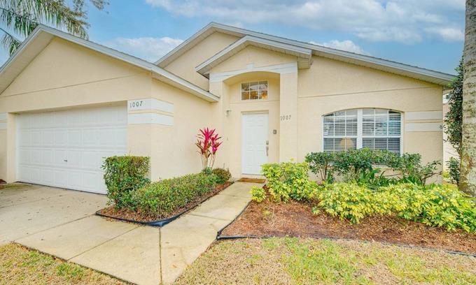 Clear Creek Villa | Modern Recently renovated water creek Villa