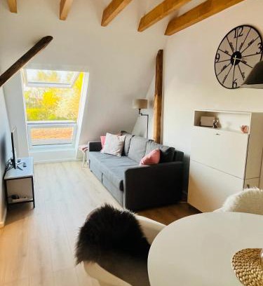 Egelsbach Apartment | Modern, ruhig, gemütlich - Dachstudio nahe Frankfurt & Darmstadt