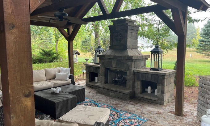 Mountain House | Modern Rustic Cabin - 2BR/1BA + Kid-Friendly Bunk Room & Fireplace