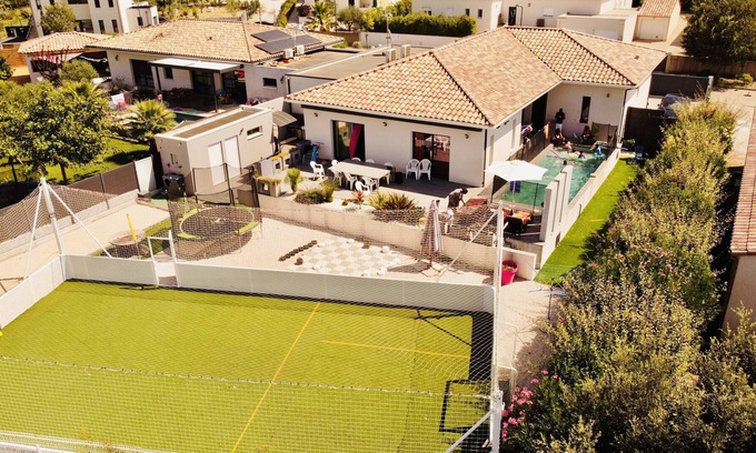 Villevieille Villa | Modern, spacious, air-conditioned villa with swimming pool and playground, near Sommières