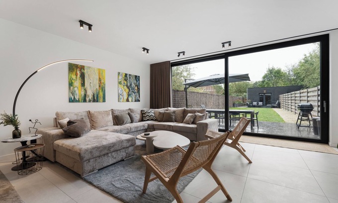 Kortrijk Villa | Modern & Spacious House with Wellness