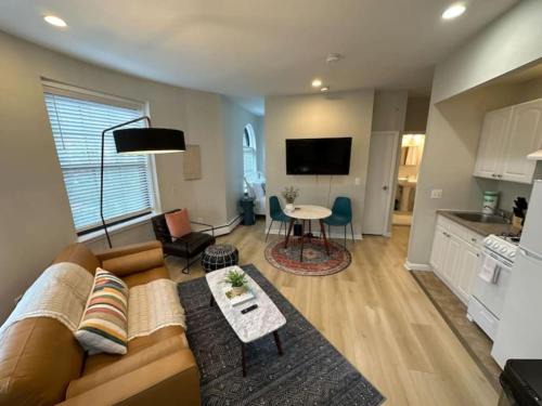 Prudential - St. Botolph Apartment | Modern studio apartment