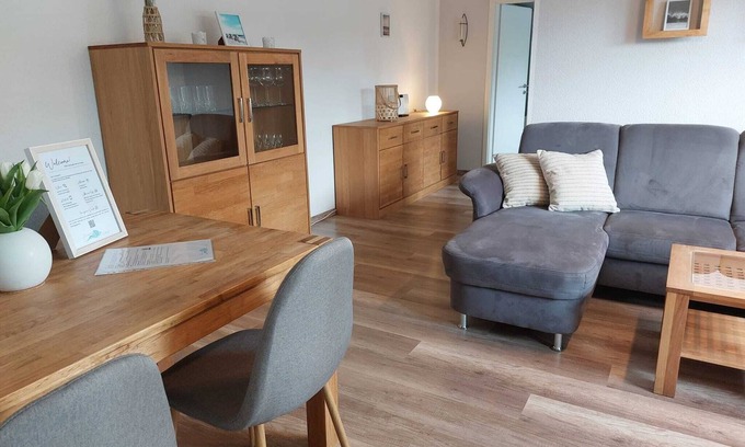 Schortens Condo | Modern vacation apartment near the North Sea with terrace and garden