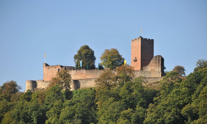 Klingenmuenster Condo | Modern vacation apartment in the heart of Klingenmünster