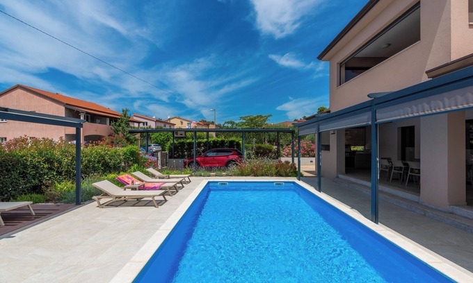 Kadumi Villa | Modern Villa Karina with pool in a quiet location near Poreč