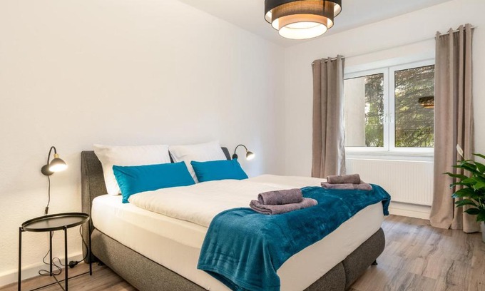 Sued Apartment | Modernes Apartment – 2 Boxspringbetten – Zentral