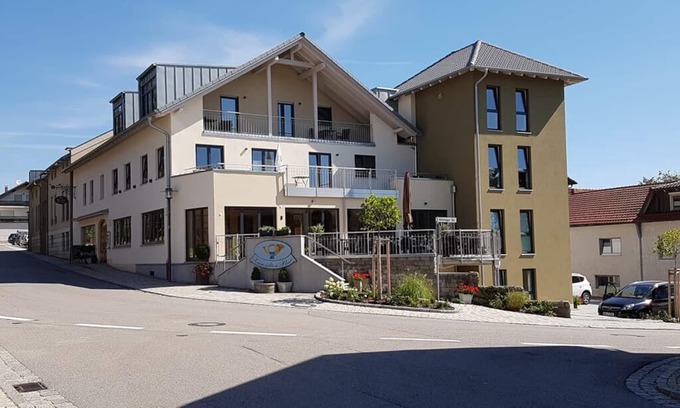 Zandt Apartment | Modernes Appartment für max. 4 Personen mit Balkon zur Dorfmitte, barrierefrei