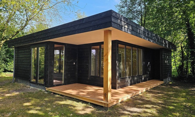 Schoonloo House | Modernized bungalow in natural surroundings - pets also welcome