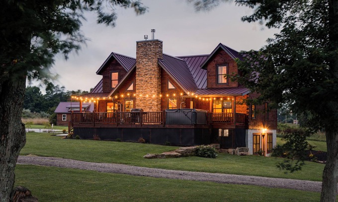 Blissfield House | Mohican Haven Lodge.
