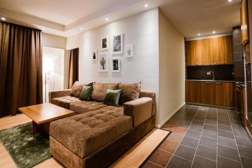 Arada Hotel | Monarch Hotel