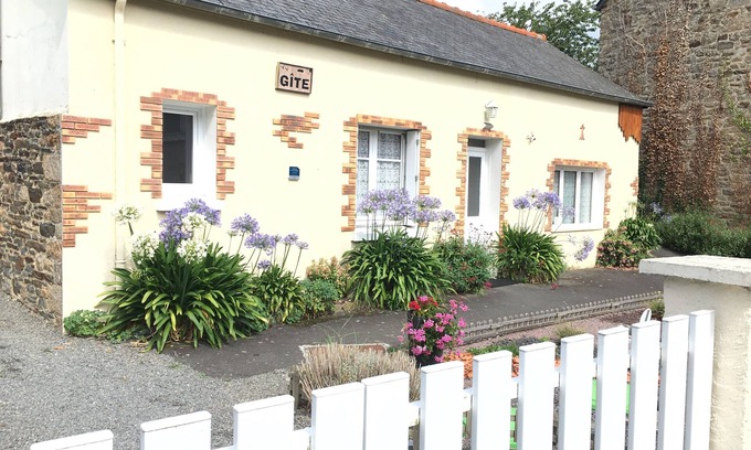 Pleine-Fougeres House | Mont Saint-Michel Bay, comfortable 3* gîte