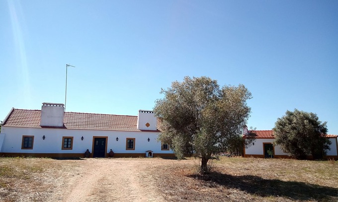 Lavre House | Monte Alentejano for 4 people!Ideal for children!We accept animals!