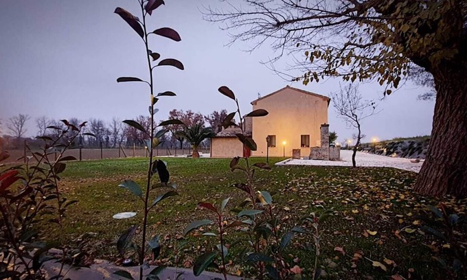 Monte San Vito House | Montefiore House 13 - Iris Farmhouse in the Marche countryside