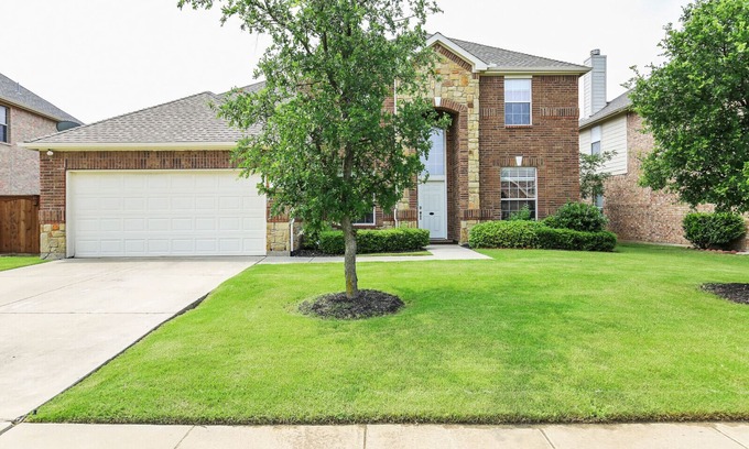 Little Elm House | Monthly Extended Stay Frisco ISD 2816 Sqft 4 Bd 3.5 Ba