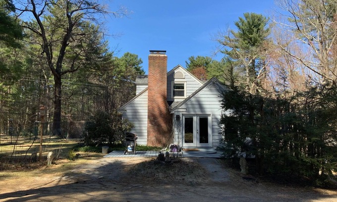 Holland House | Monthly Holland Center. Fabulous LARGE House. Walk bike & hike from home.