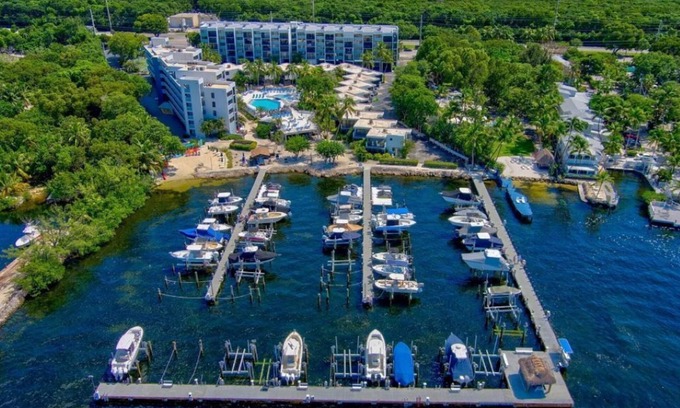 Largo Sound Village Condo | Moon Bay Condo with ammenities for everyone!