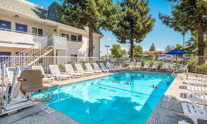 Rohnert Park Hotel | Motel 6 Rohnert Park, CA