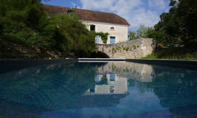 Charnizay Bed & Breakfast | Moulin de la Croix