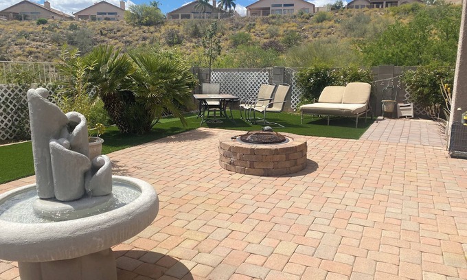 Tucson House | Mountain Shadow Peaceful Hill Retreat