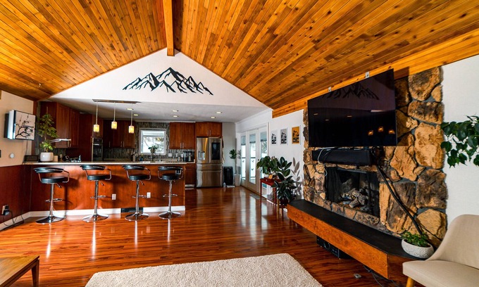 Hillside East House | Mountain Side Views from the Front Range Chalet