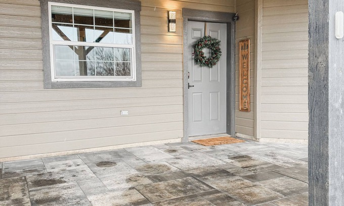 La Grande House | Mountain View Bungalow