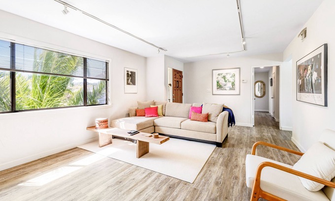 Santa Venetia House | Mountain-view home with private pool, WiFi, & central AC - near bike trails