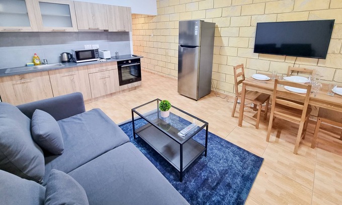 Agios Theodoros Apartment | Mountains Retreat Rooms & Suites Apt.1