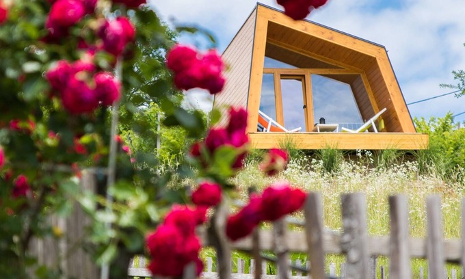 Slovenska Bistrica Cabin | MOUTAIN VIEW ROMANTIC GLAMPING HUT VISOLE