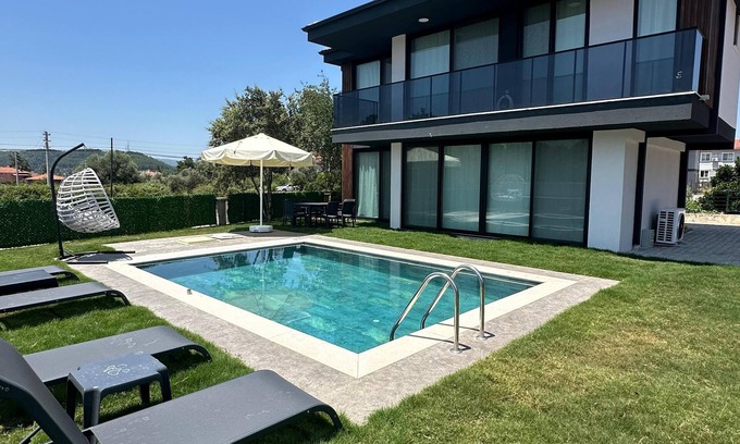 Ula Villa | Muğla Karabörtlen Villalar Bölgesinde 2025 yapımı doğa içerisinde havuzlu villa!