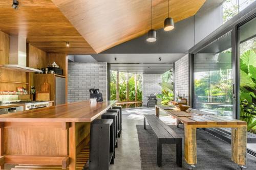 Ocean Shores House | Muli Muli