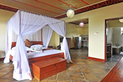 Naivasha Hotel | Mwanzo Lodge