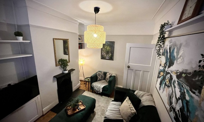 Queens Quarter House | My Little Place in the City - a modernised 100-year old red brick terrace