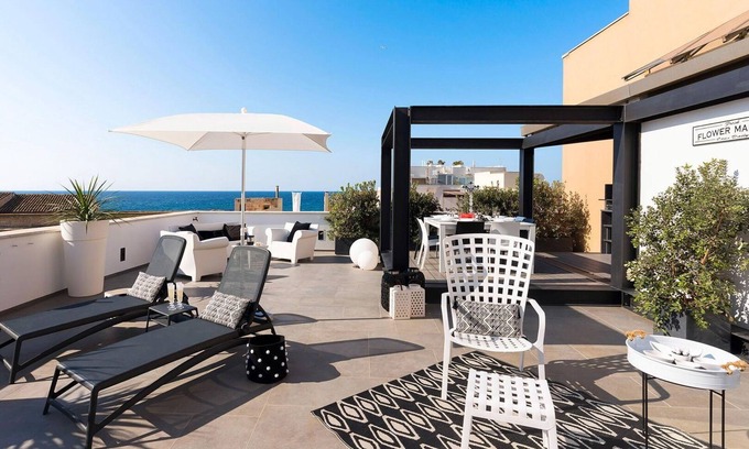 Trapani City Centre House | My Rental Homes - Dimora Simona with panoramic terrace and views of sea and Dome.