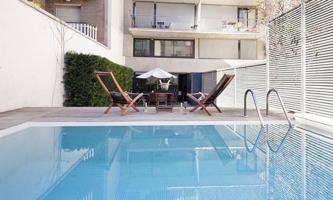 Sant Gervasi Apartment | My Space Barcelona Private Pool Garden