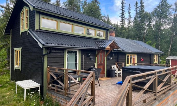 Graftavallen House | Mysig fjällstuga med direktanslutning till fjället