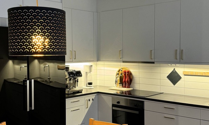 Vaster Apartment | Mysigt Familjevänlig Lägenhet i Mitten Hyllie