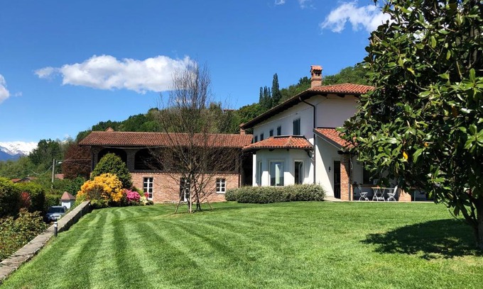 Palazzo Canavese Bed & Breakfast | MyVilla B&B